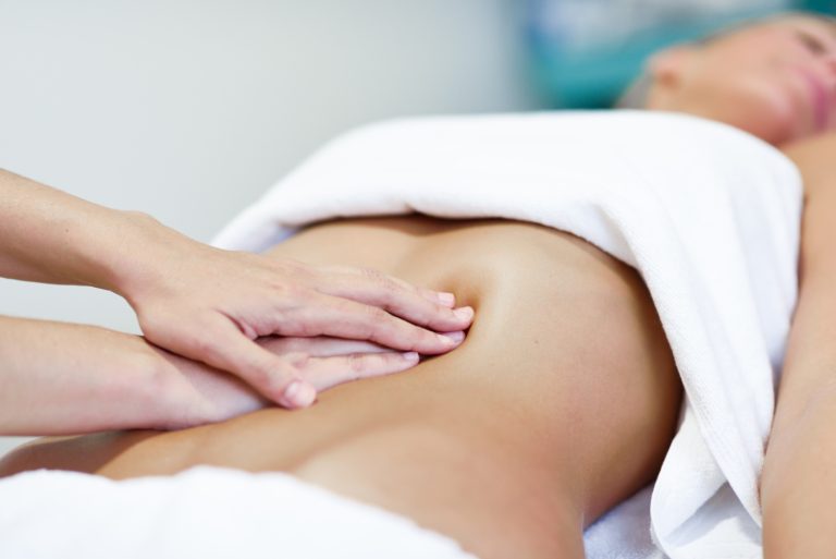 Karın Kas Ayrılması (Diastasis Recti) ve Estetik Onarım Teknikleri