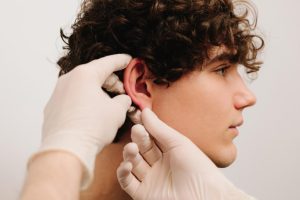 Kepçe Kulak Ameliyatı (Otoplasti) Nasıl Yapılır?